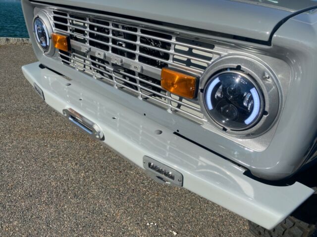 Ford Bronco 1972 image number 34