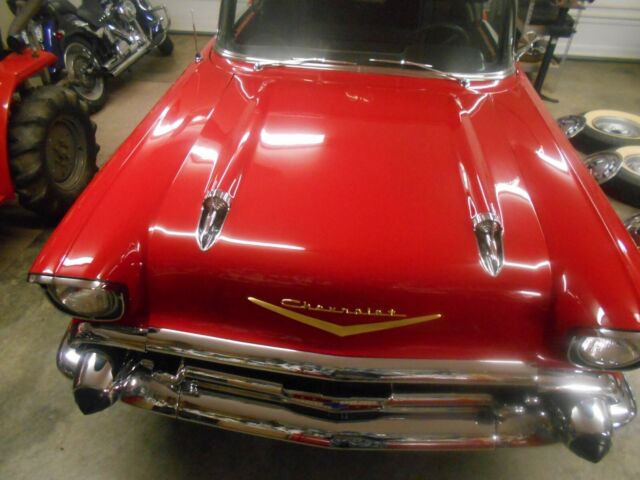 Chevrolet Bel Air/150/210 1957 image number 14