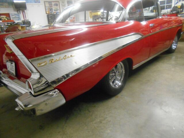 Chevrolet Bel Air/150/210 1957 image number 35