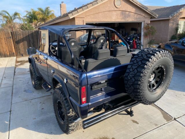 Ford Bronco 1969 image number 12