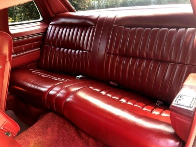 Pontiac Bonneville 1979 image number 39