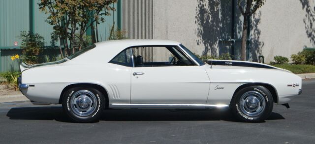 Chevrolet Camaro 1969 image number 1