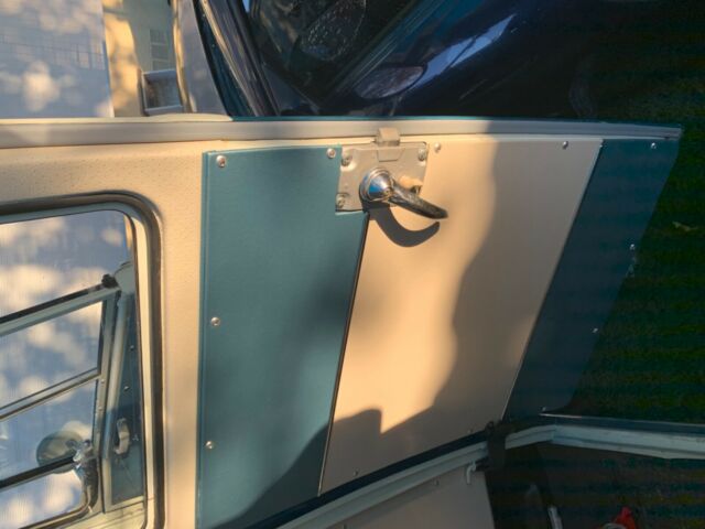 Volkswagen Bus/Vanagon 1964 image number 30