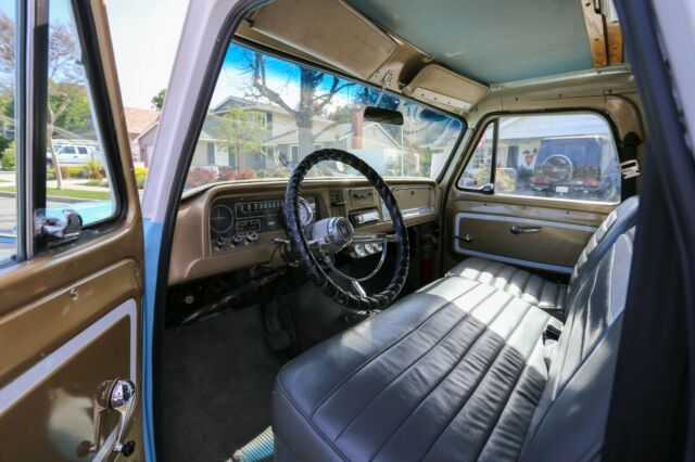 Chevrolet Suburban 1966 image number 29