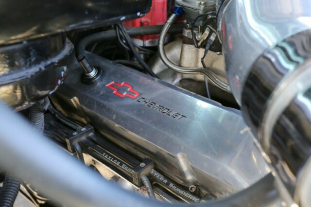 Chevrolet Suburban 1966 image number 33
