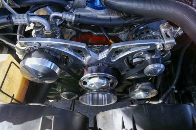 Chevrolet Suburban 1966 image number 34