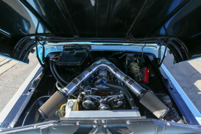 Chevrolet Suburban 1966 image number 35