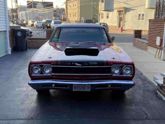 Plymouth Roadrunner 1968 image number 2