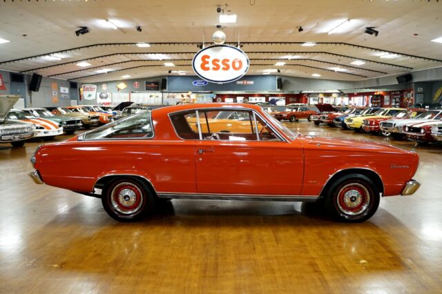 Plymouth Barracuda 1966 image number 6