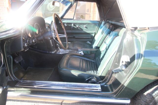 Chevrolet Corvette 1967 image number 38