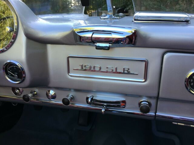 Mercedes-Benz SL-Class 1961 image number 11