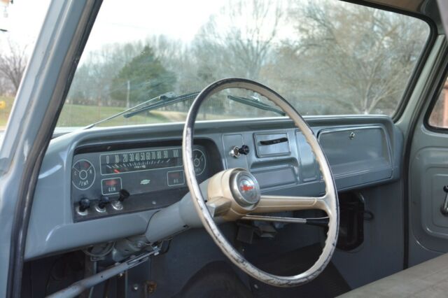 Chevrolet C-10 1965 image number 14
