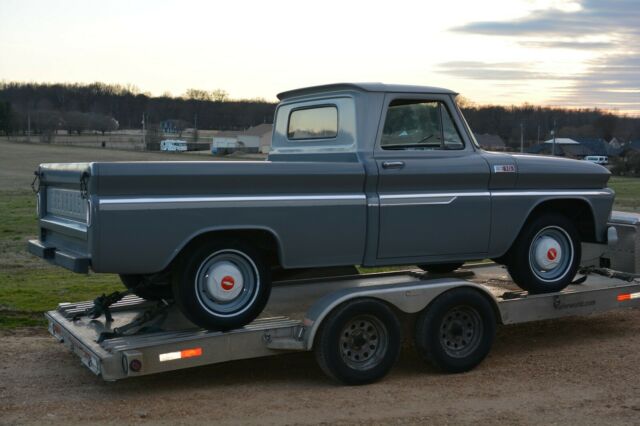 Chevrolet C-10 1965 image number 29