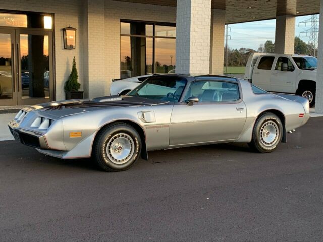 Pontiac Firebird 1979 image number 2