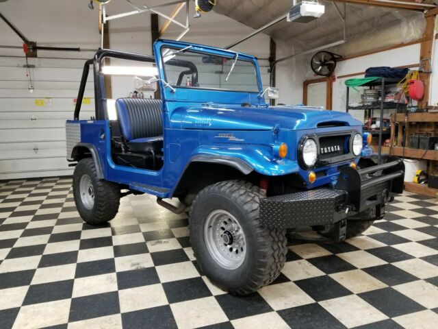 Toyota Land Cruiser 1964 image number 41
