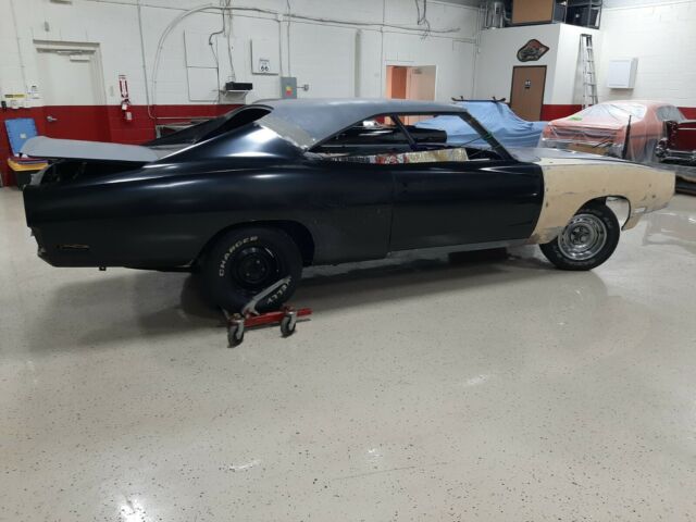 Dodge Charger 1970 image number 21