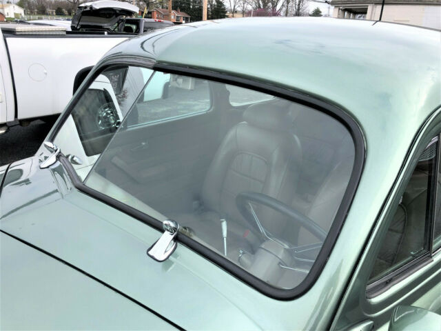 Chevrolet Chevy 1947 image number 8