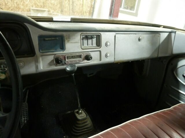 Chevrolet C-10 1961 image number 19