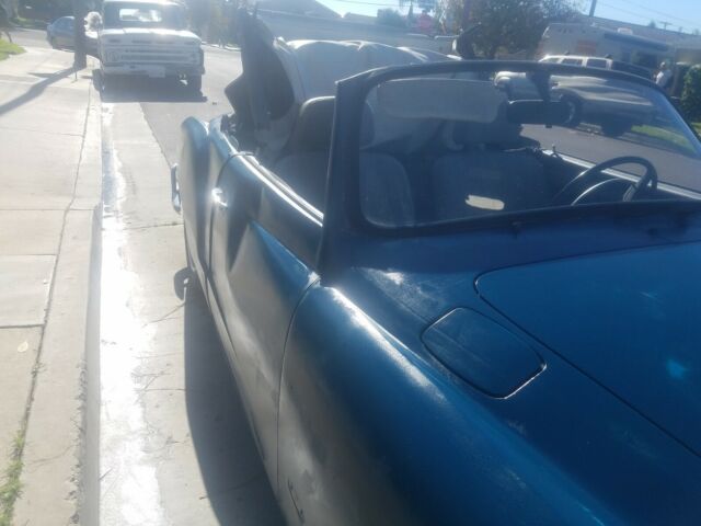 Volkswagen Karmann Ghia 1969 image number 3
