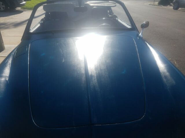 Volkswagen Karmann Ghia 1969 image number 4