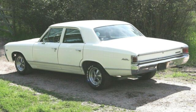 Chevrolet Malibu 1967 image number 0