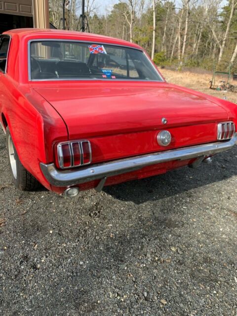 Ford Mustang 1966 image number 18