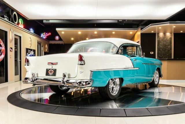 Chevrolet Bel Air/150/210 1955 image number 10