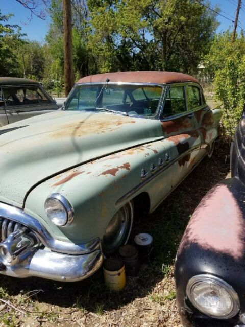 Buick Roadmaster 1952 image number 6