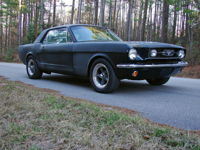 Ford Mustang 1966 image number 25