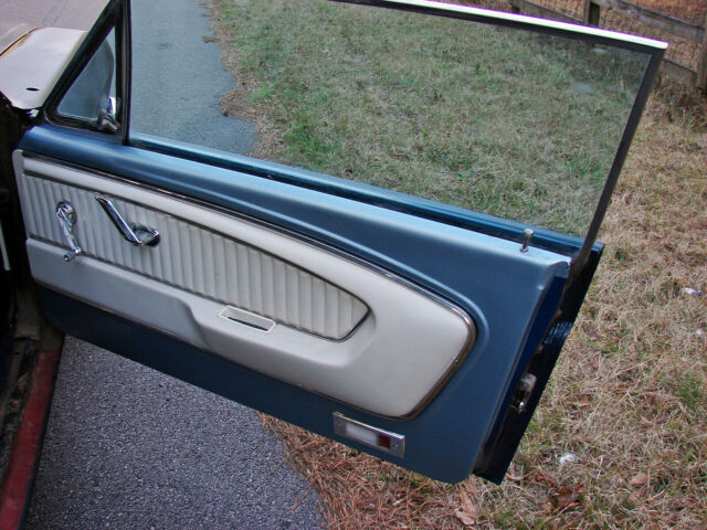Ford Mustang 1966 image number 35