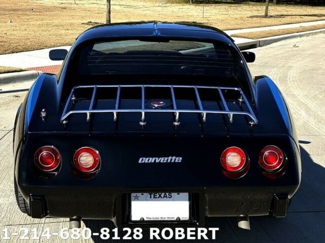 Chevrolet Corvette 1976 image number 10
