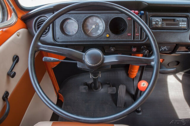 Volkswagen Westfalia 1973 image number 17