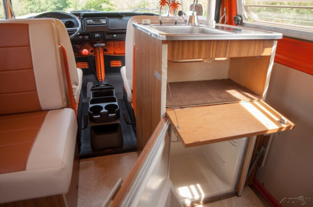 Volkswagen Westfalia 1973 image number 39