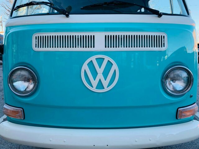 Volkswagen Bus/Vanagon 1968 image number 12