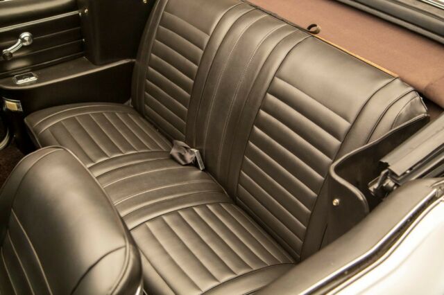 Oldsmobile Cutlass 1967 image number 12