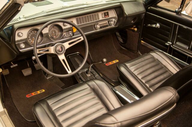 Oldsmobile Cutlass 1967 image number 35