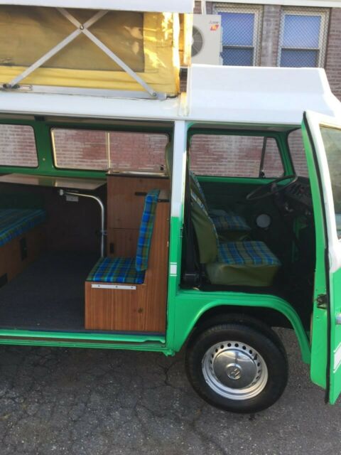Volkswagen Bus/Vanagon 1978 image number 23