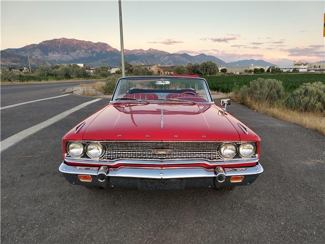 Ford Galaxie 1963 image number 28