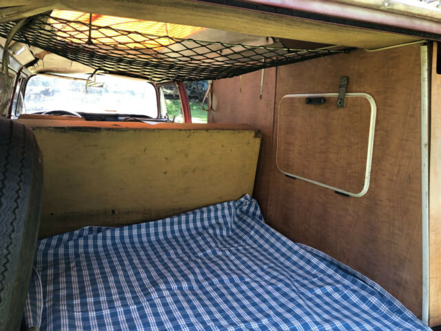 Volkswagen Bus/Vanagon 1971 image number 35