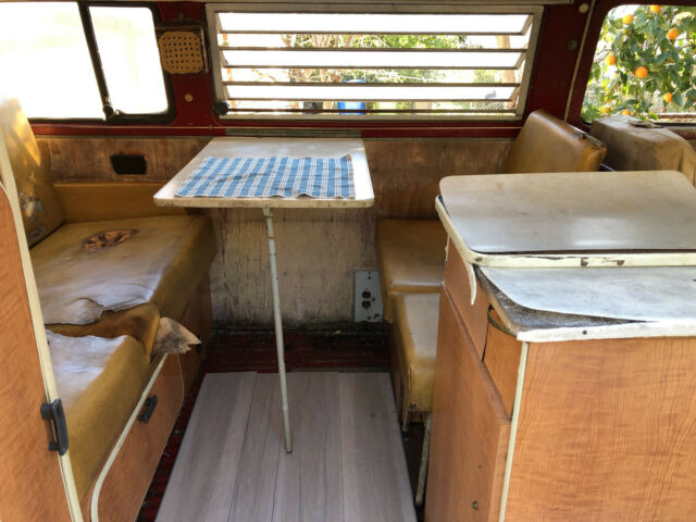 Volkswagen Bus/Vanagon 1971 image number 36