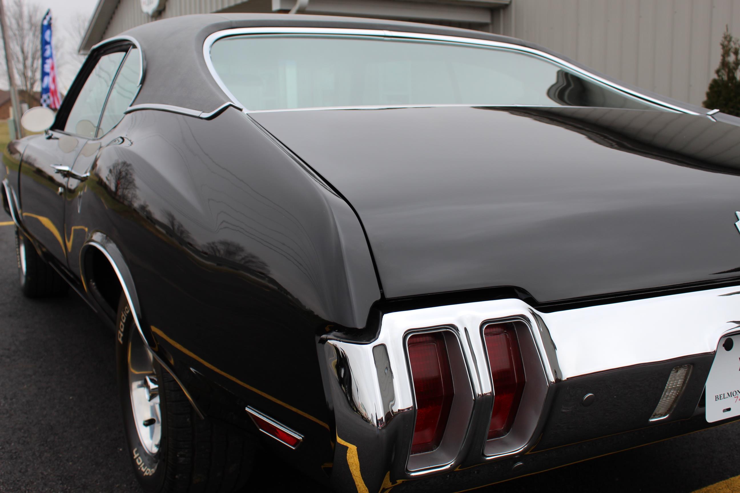 Oldsmobile Cutlass 1970 image number 2