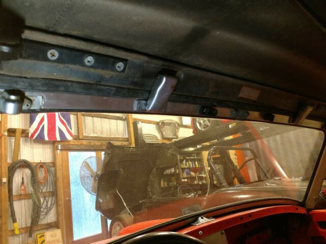 MG Midget 1972 image number 43