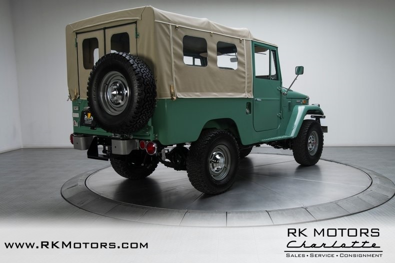 Toyota Land Cruiser 1972 image number 1