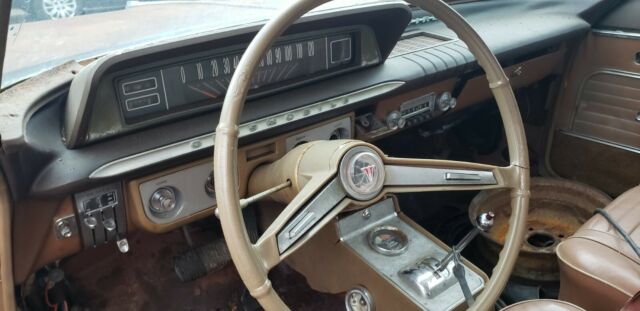Oldsmobile Jetfire 1963 image number 32