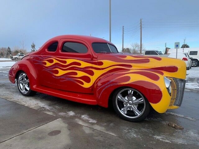 Ford Deluxe 1940 image number 31