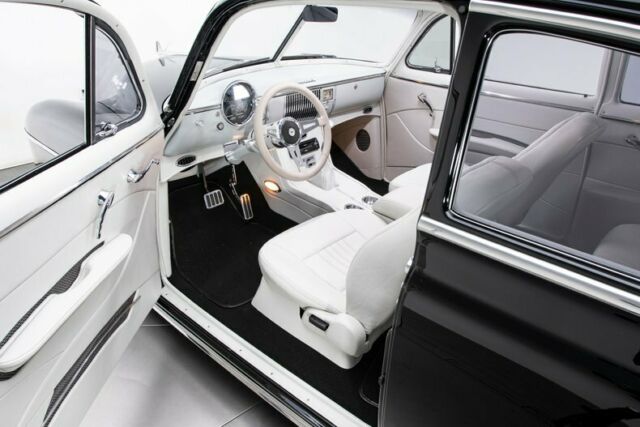 Chevrolet Styleline 1950 image number 2