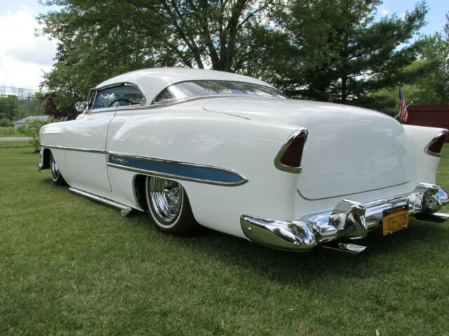 Chevrolet Bel Air/150/210 1954 image number 5