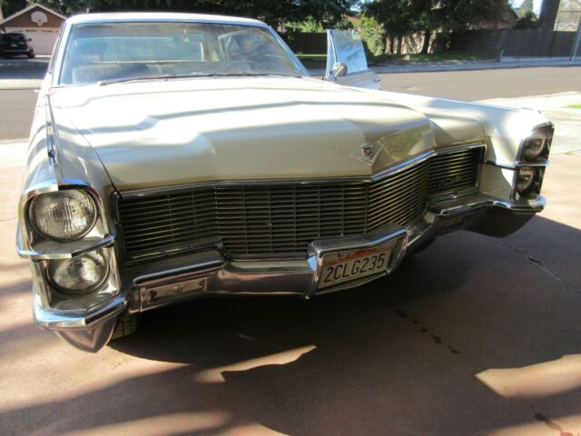 Cadillac DeVille 1965 image number 1