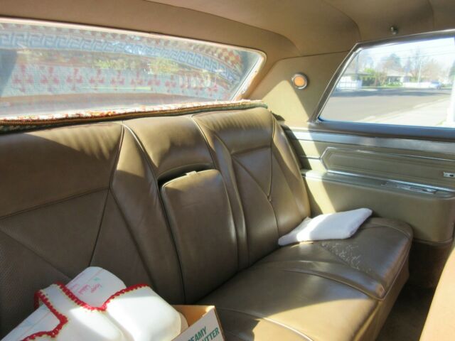 Cadillac DeVille 1965 image number 8