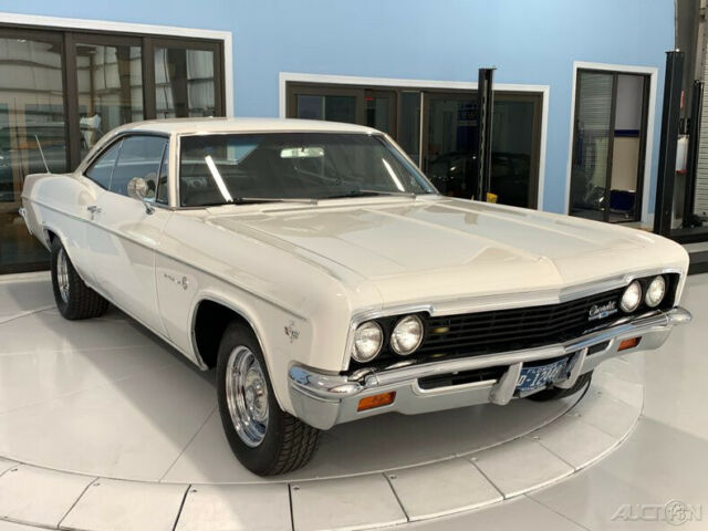 Chevrolet Impala 1966 image number 9